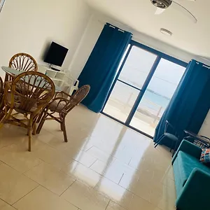 Apartment Baixo, Praia